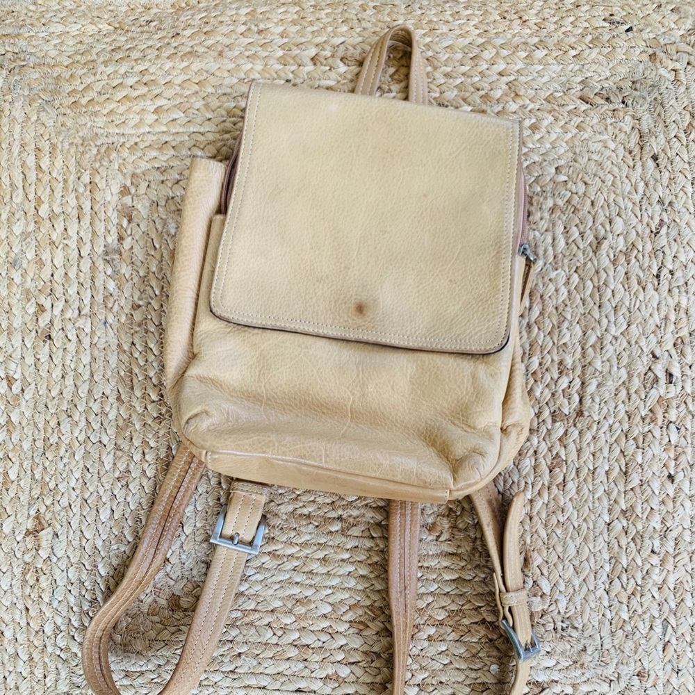 ✨Vintage Tignanello Genuine Leather Backpack✨
